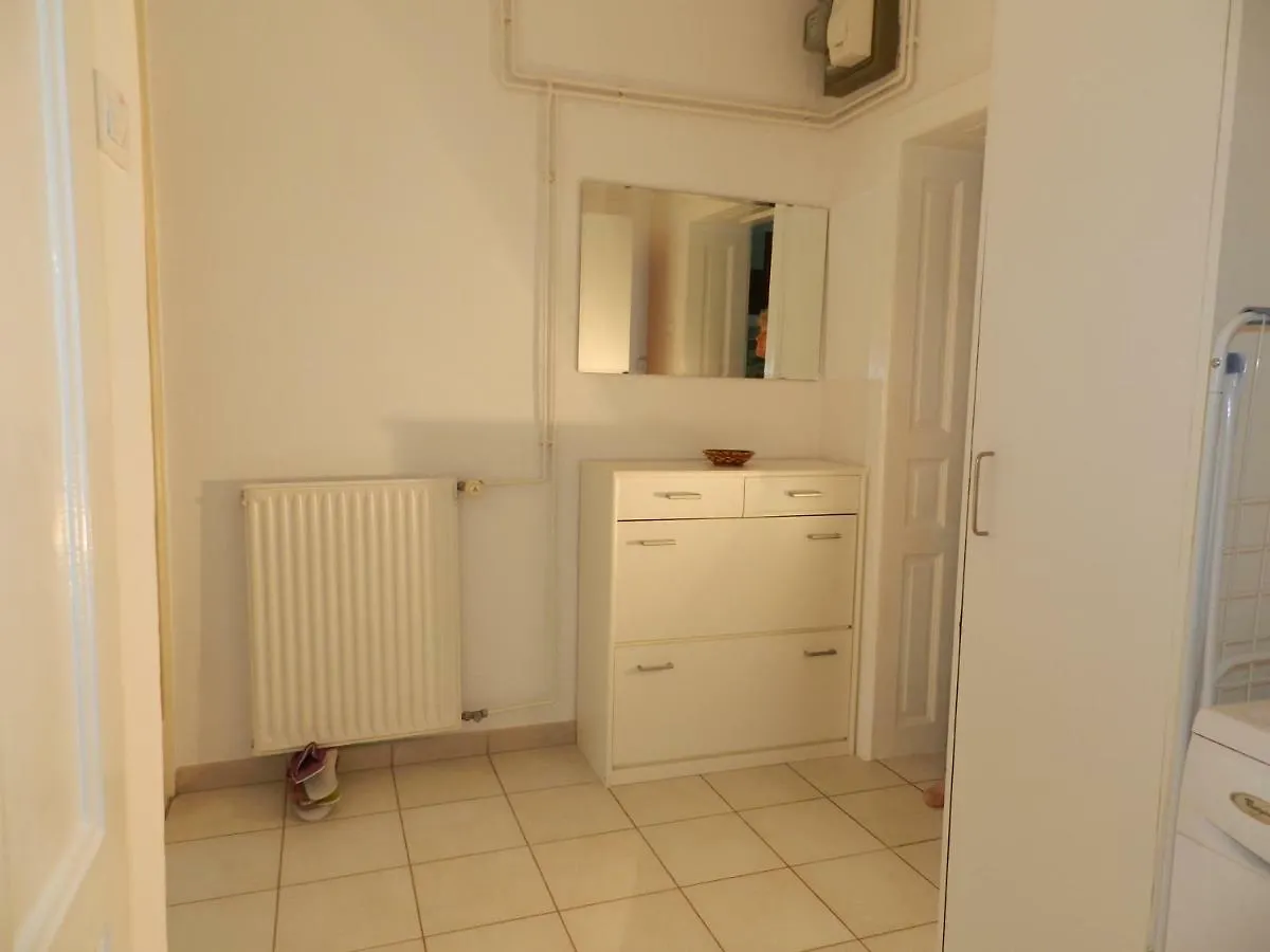 Nice Apartment With Free Car Parking, Wifi And Bikes For Free Lubiana